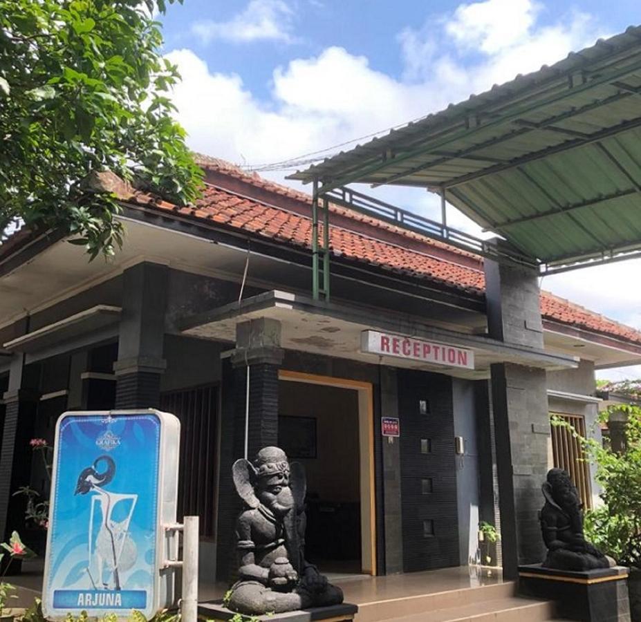 Grafika Hotel Dan Resto Gombong  Kültér fotó