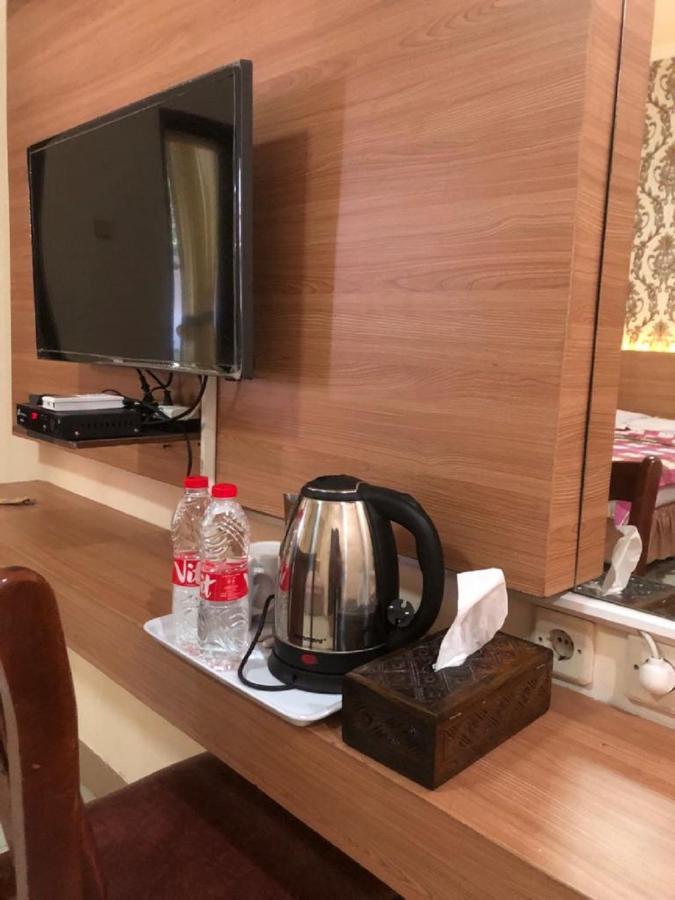 Grafika Hotel Dan Resto Gombong  Kültér fotó